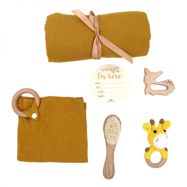 Baby gift ideas | gift set box with muslin